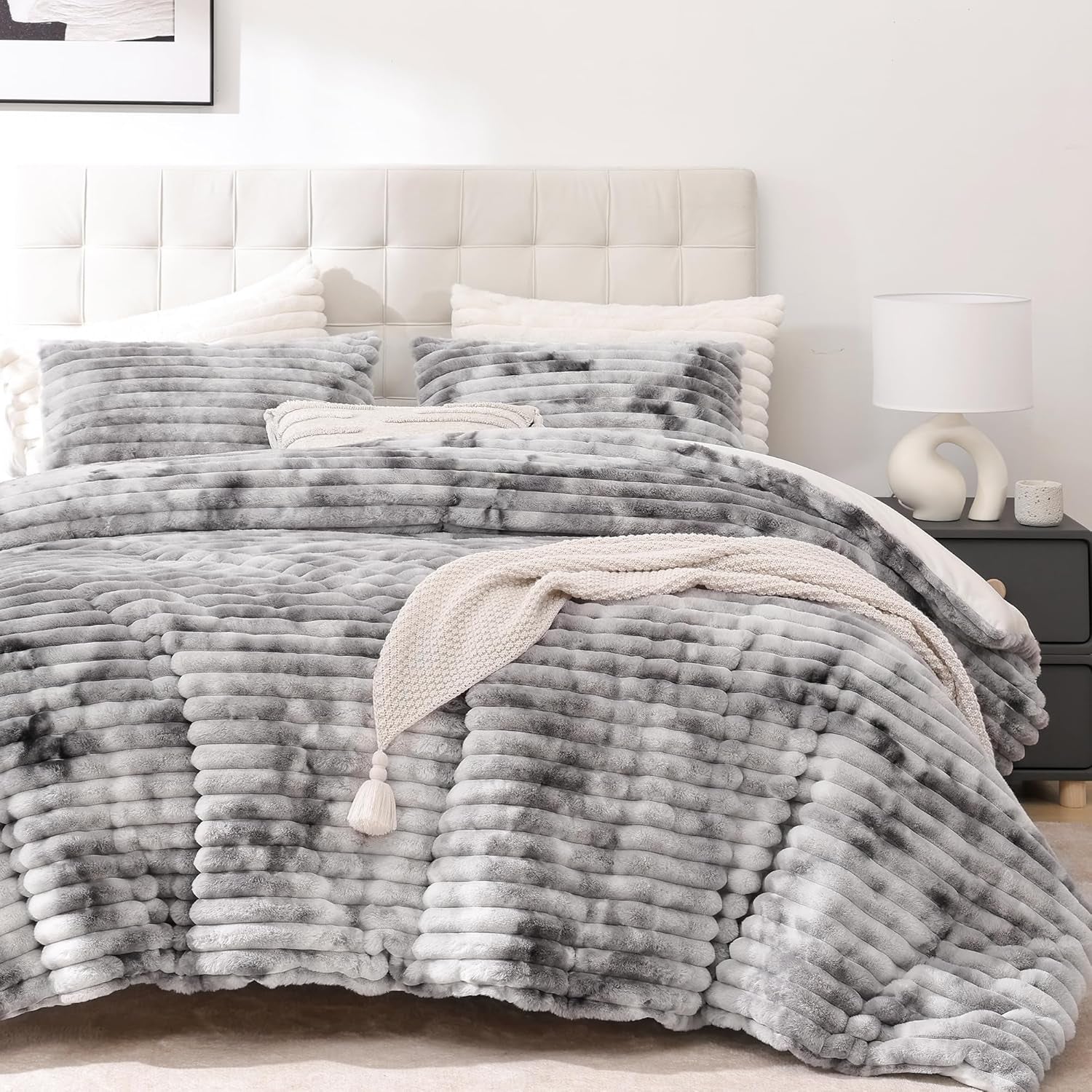 Smoofy Fluffy King Size Comforter Set 3 Pieces - Tie-Dye Grey Fleece Fluffy Comforter Set, Luxury Fuzzy King Bedding Set, Soft King Bed Set All Season, Heavy Faux Fur Comforter with 2 Pillow Cases