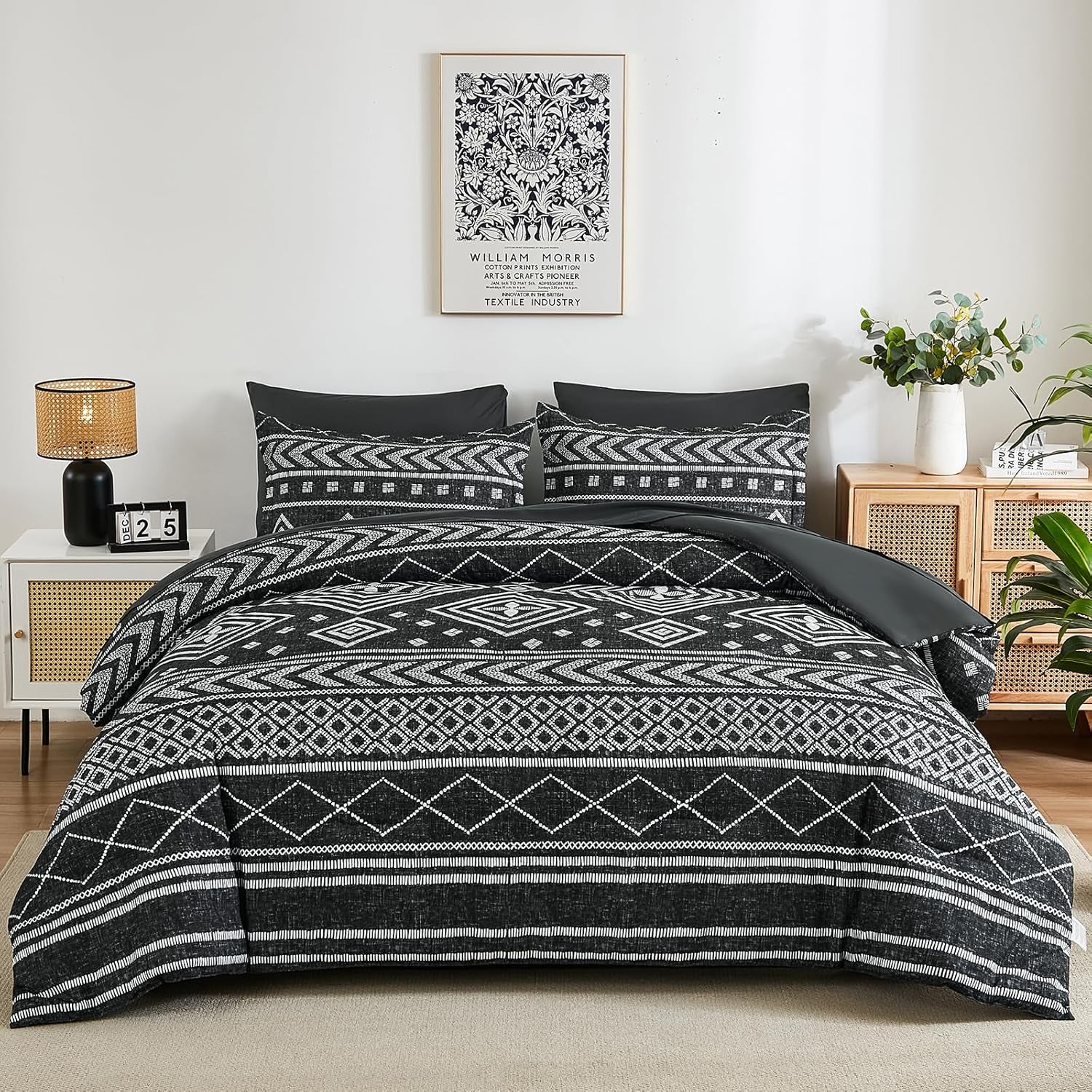 Yiran King Size Comforter Set, 7 Pieces Boho Bed in a Bag, Black Bedding Set for All Seasons, Lightweight Comforter Bed Set with Sheets, Pillowcases & Shams