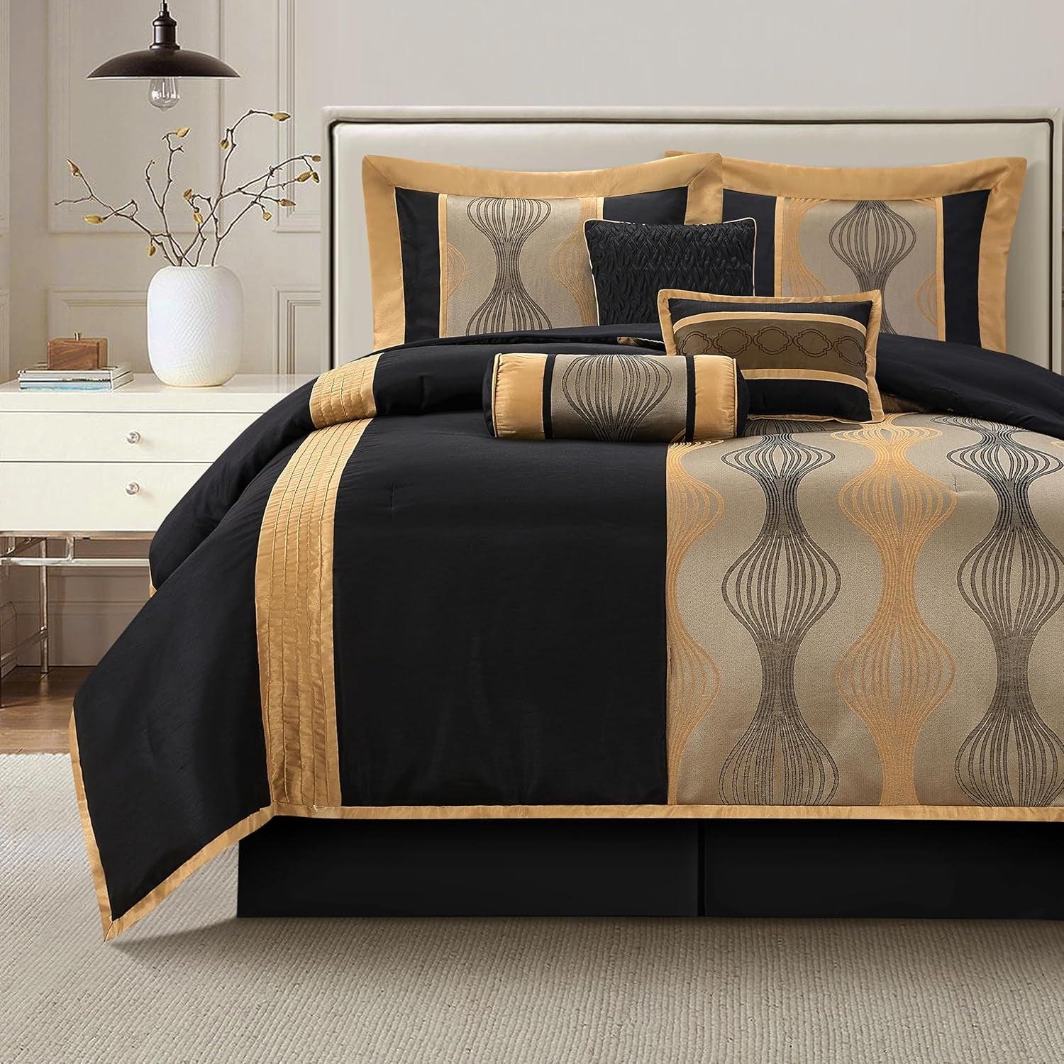 LANCO MODERN LIFESTYLE King Comforter Set, Black Gold, 7 Pieces Bed in a Bag, Ultra Soft Jacquard with Solid Piecework, Luxury Bed Set with Comforters, Bed Skirt, Pillow Shams and Decorative Pillows